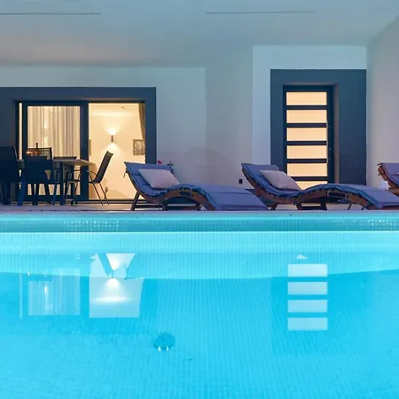 South Cliff Apartman *